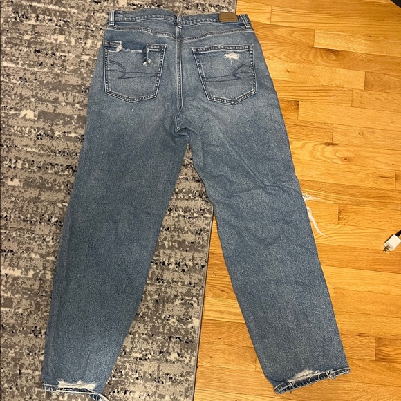 American Eagle Outfitters Women's High Rise Baggy Straight Jeans - Picture 2 of 5